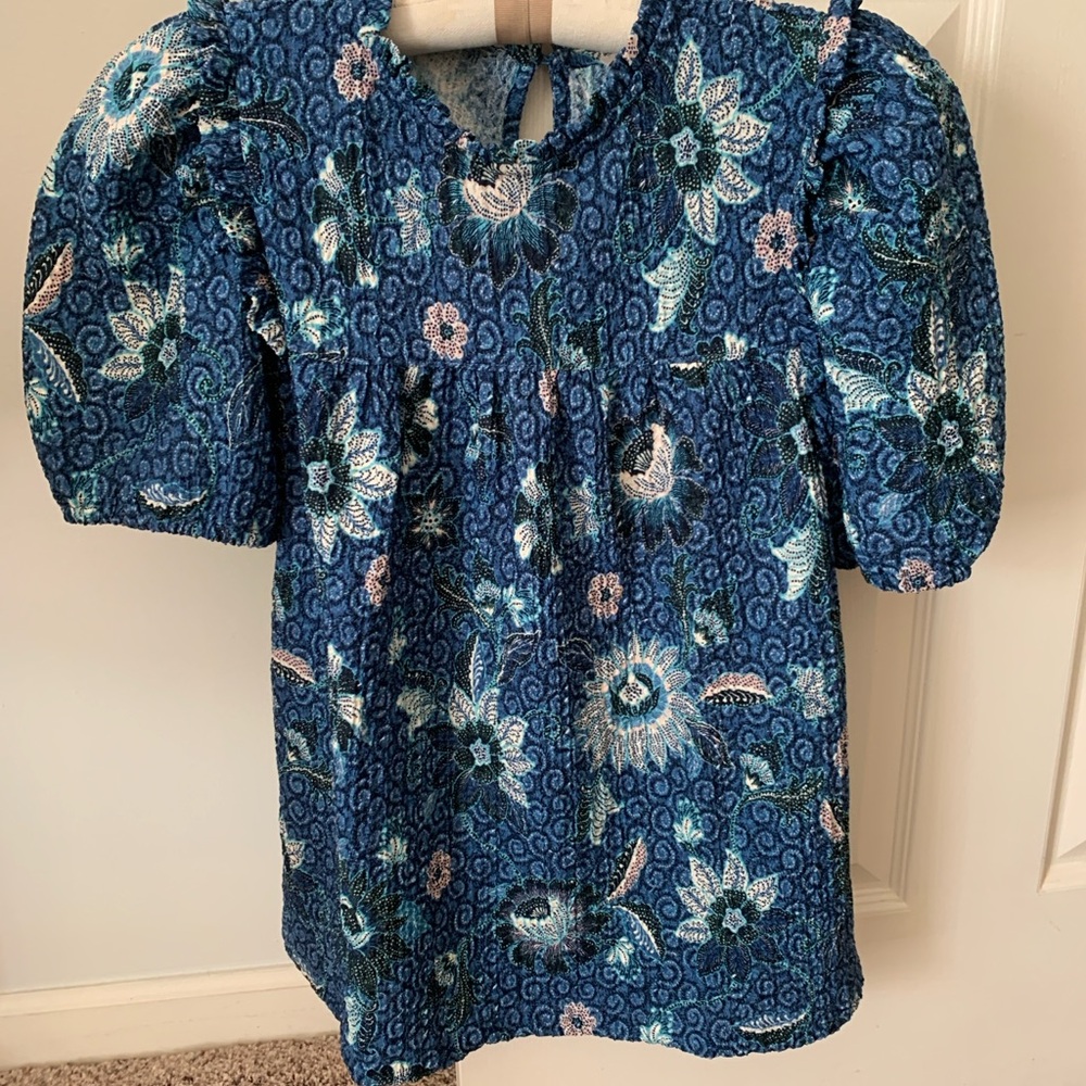Loft smocked short sleeve top.